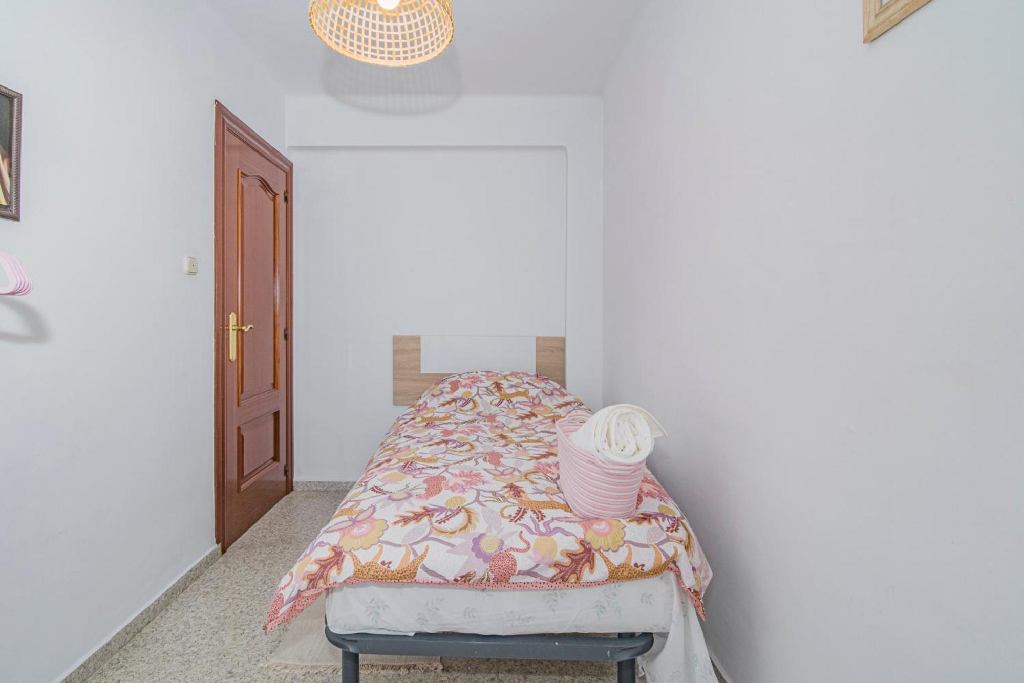 Delfin Retreat Con Terraza Junto A Parada De Metro Granada Ngoại thất bức ảnh