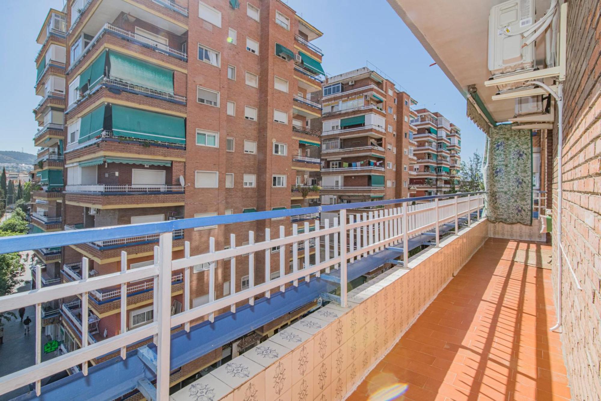 Delfin Retreat Con Terraza Junto A Parada De Metro Granada Ngoại thất bức ảnh